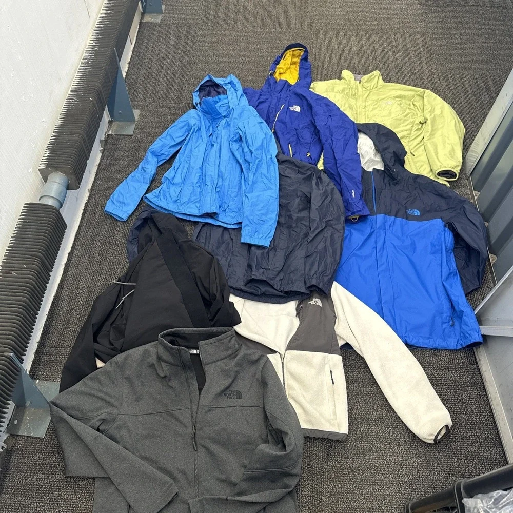 North Face Bundle‎  Men's And Women's Various Jackets And Sweat Shirts
